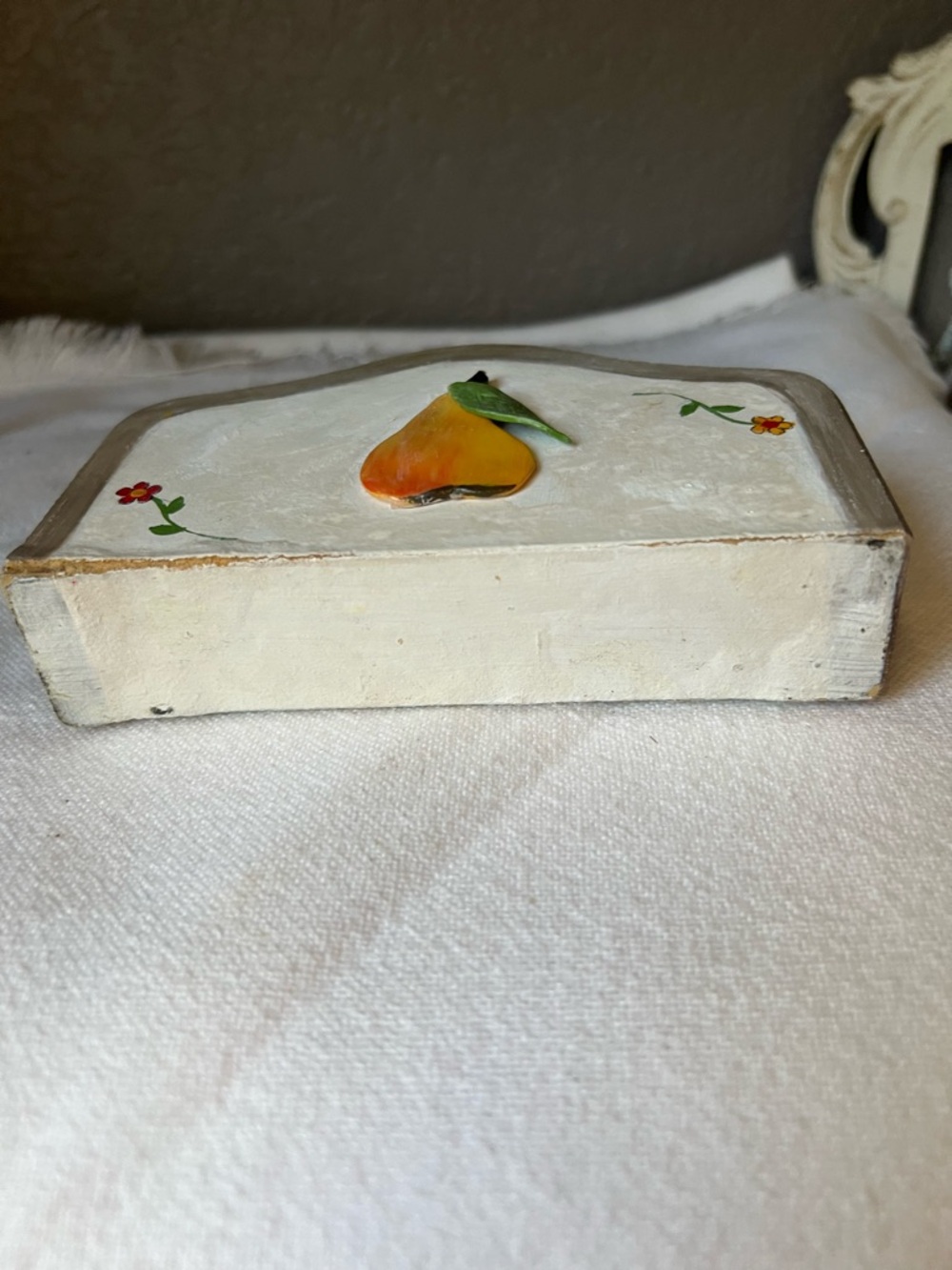 Hand-Painted Wooden Apple Napkin Holder - Red & Green - Picture 6 of 10